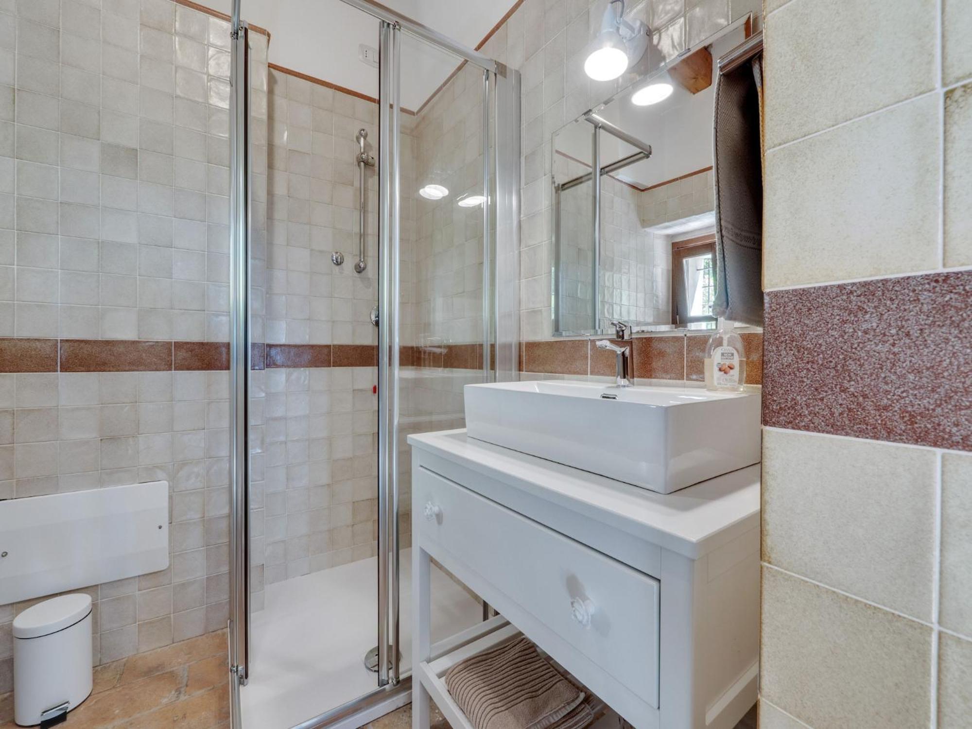 Stunning Apartment In Mombaroccio Near Metauro River Екстер'єр фото