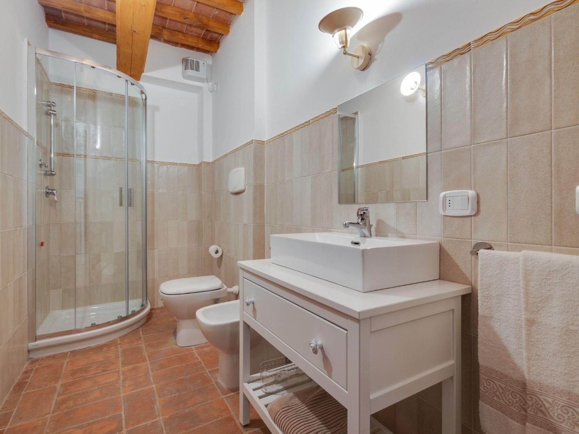 Stunning Apartment In Mombaroccio Near Metauro River Екстер'єр фото