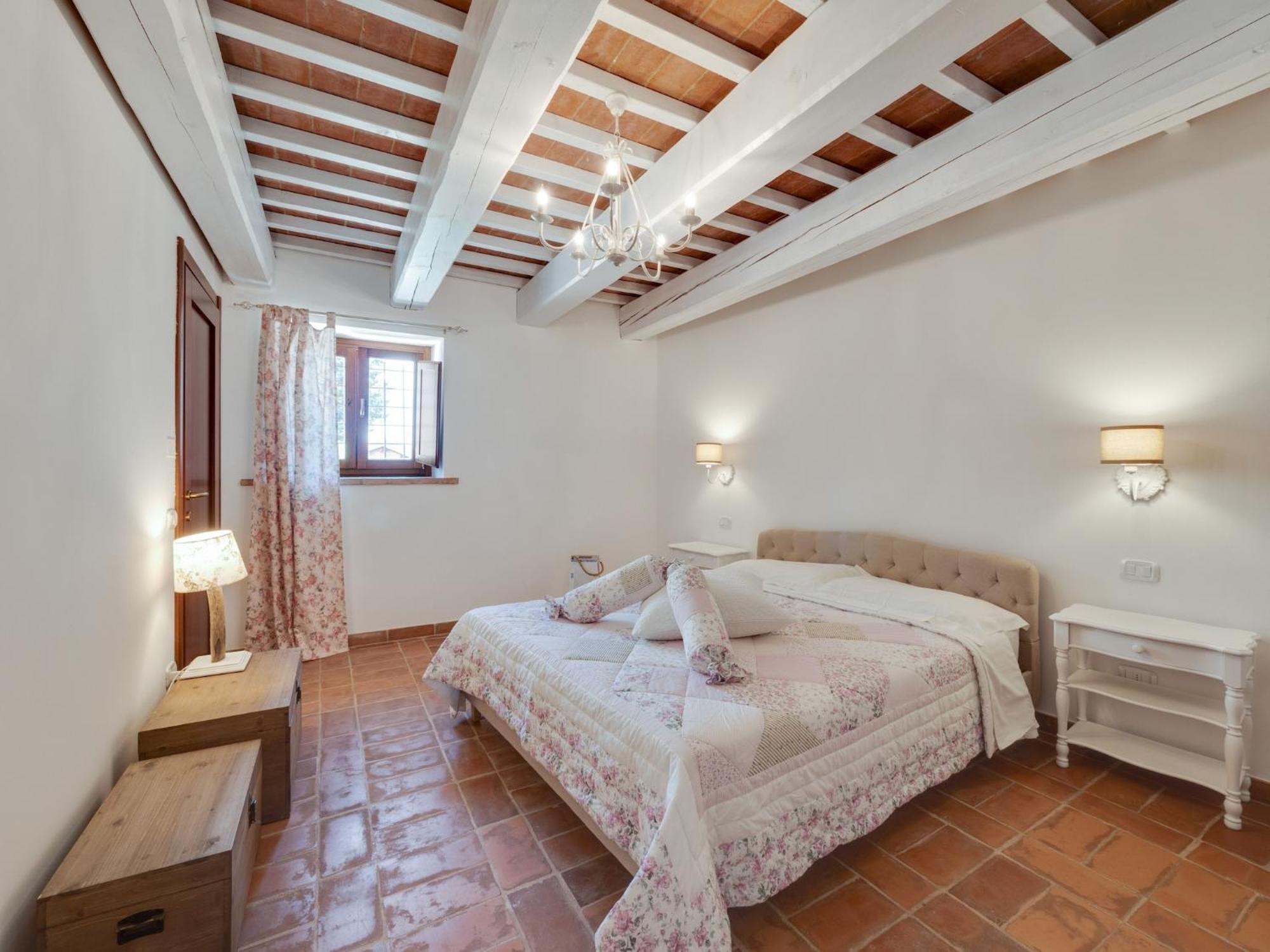 Stunning Apartment In Mombaroccio Near Metauro River Екстер'єр фото